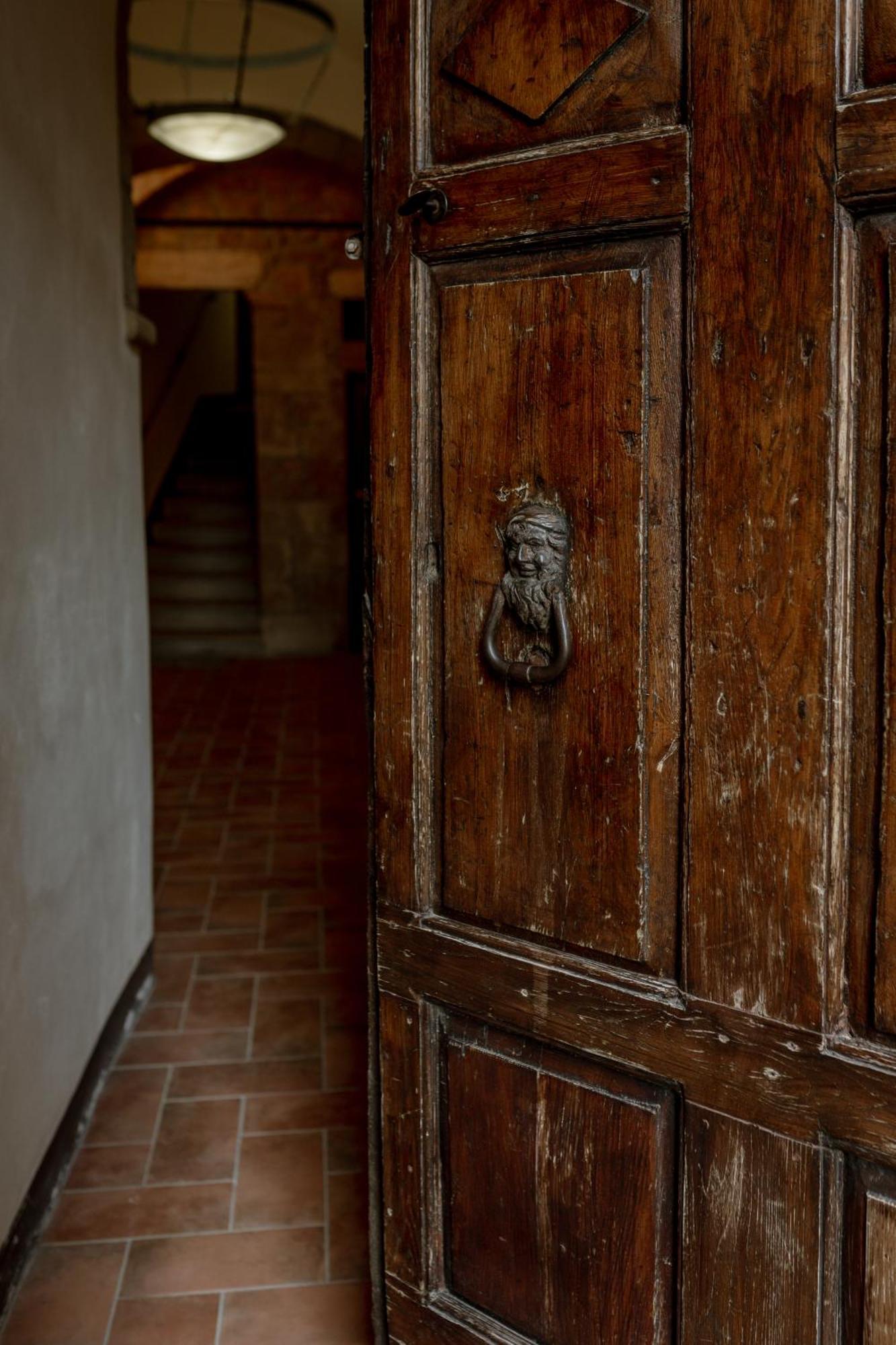 Neoclassico By Tiziana Monaldi Hotel Pitigliano Exterior photo